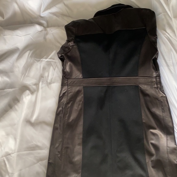 Black Leather Trench Coat back side Felt - Picture 3 of 4